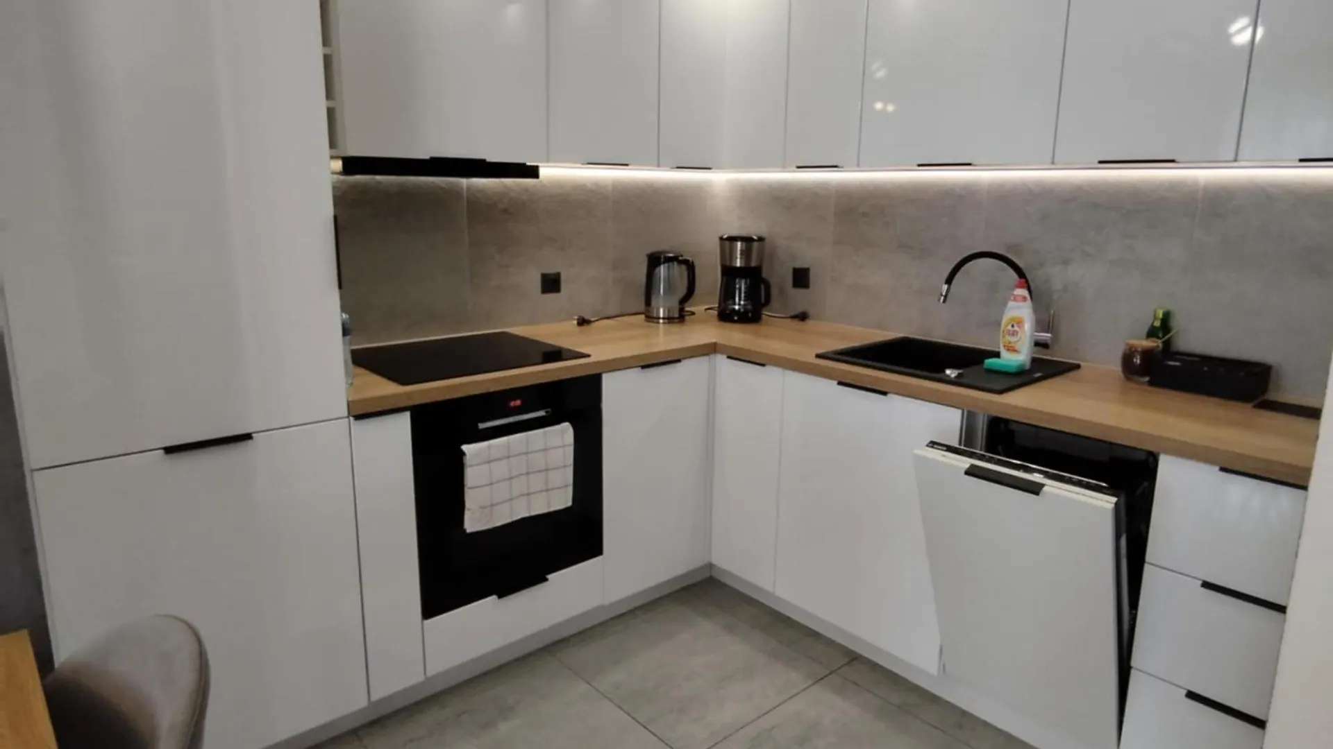 Halo Green Apartament 브로츠와프